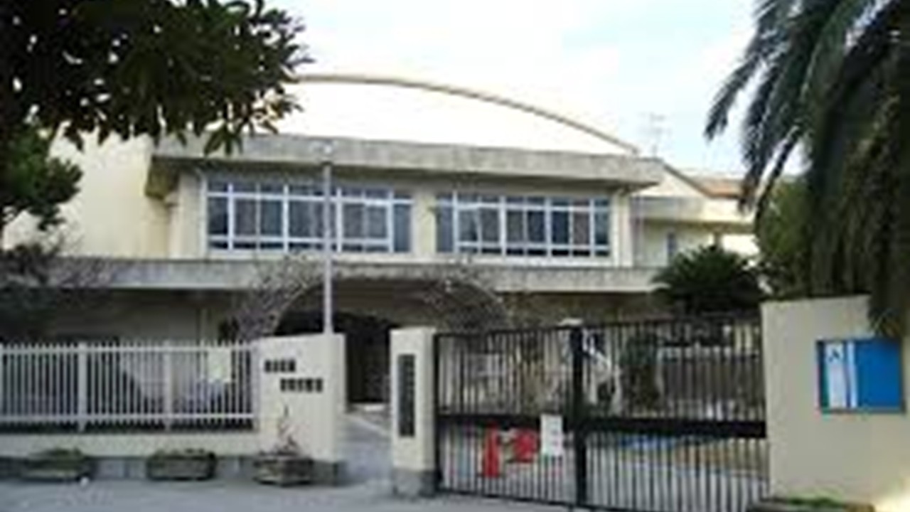 豊中市立第四中学校イメージ